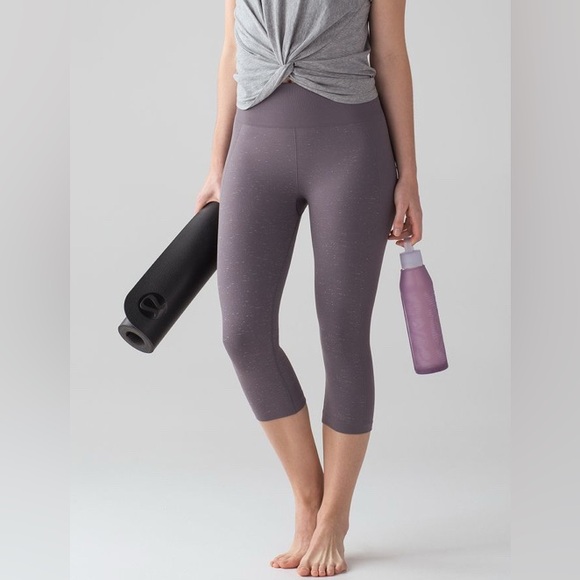 NWT Lululemon Free to Flow Compression Seamless Crop Leggings Magnum White sz4 - Picture 1 of 8